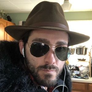 Meet your Posher, John